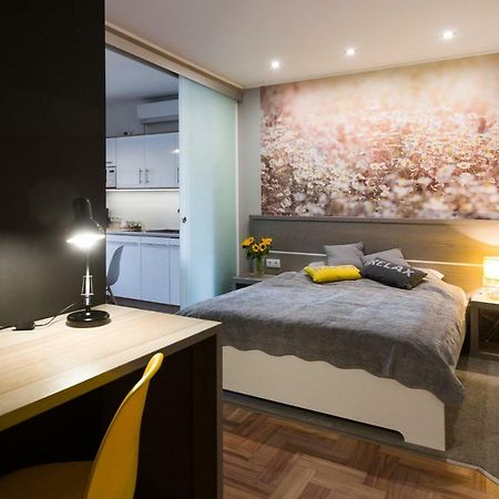 Sunflower Apartment คราคูฟ ภายนอก รูปภาพ