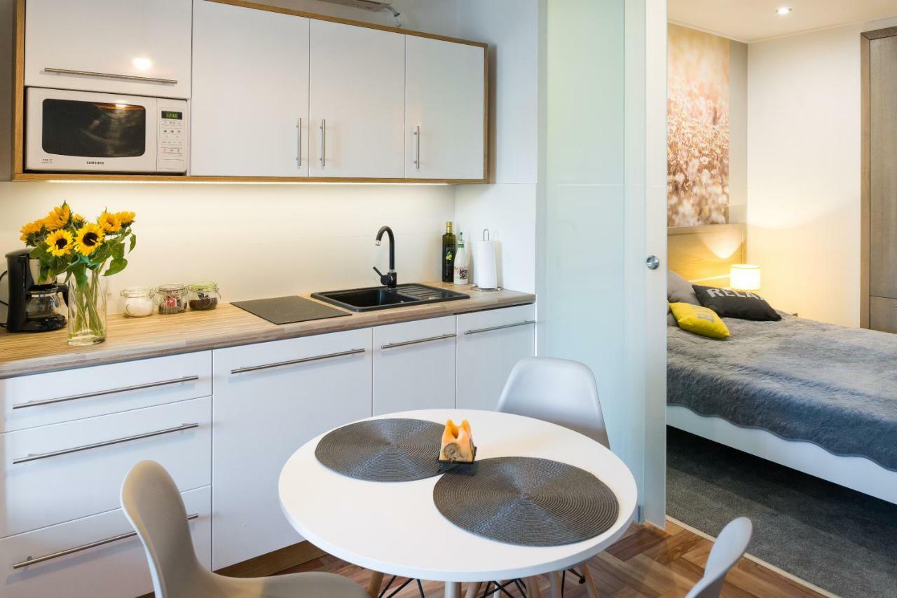 Sunflower Apartment คราคูฟ ภายนอก รูปภาพ