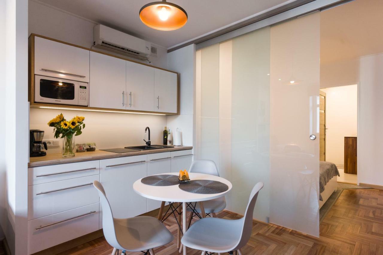 Sunflower Apartment คราคูฟ ภายนอก รูปภาพ