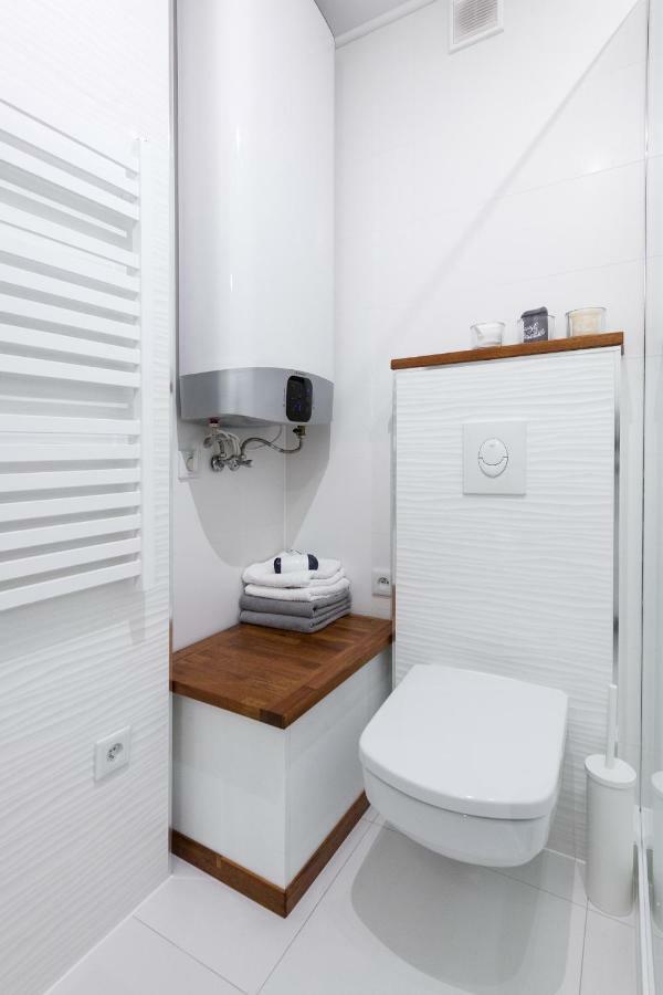 Sunflower Apartment คราคูฟ ภายนอก รูปภาพ